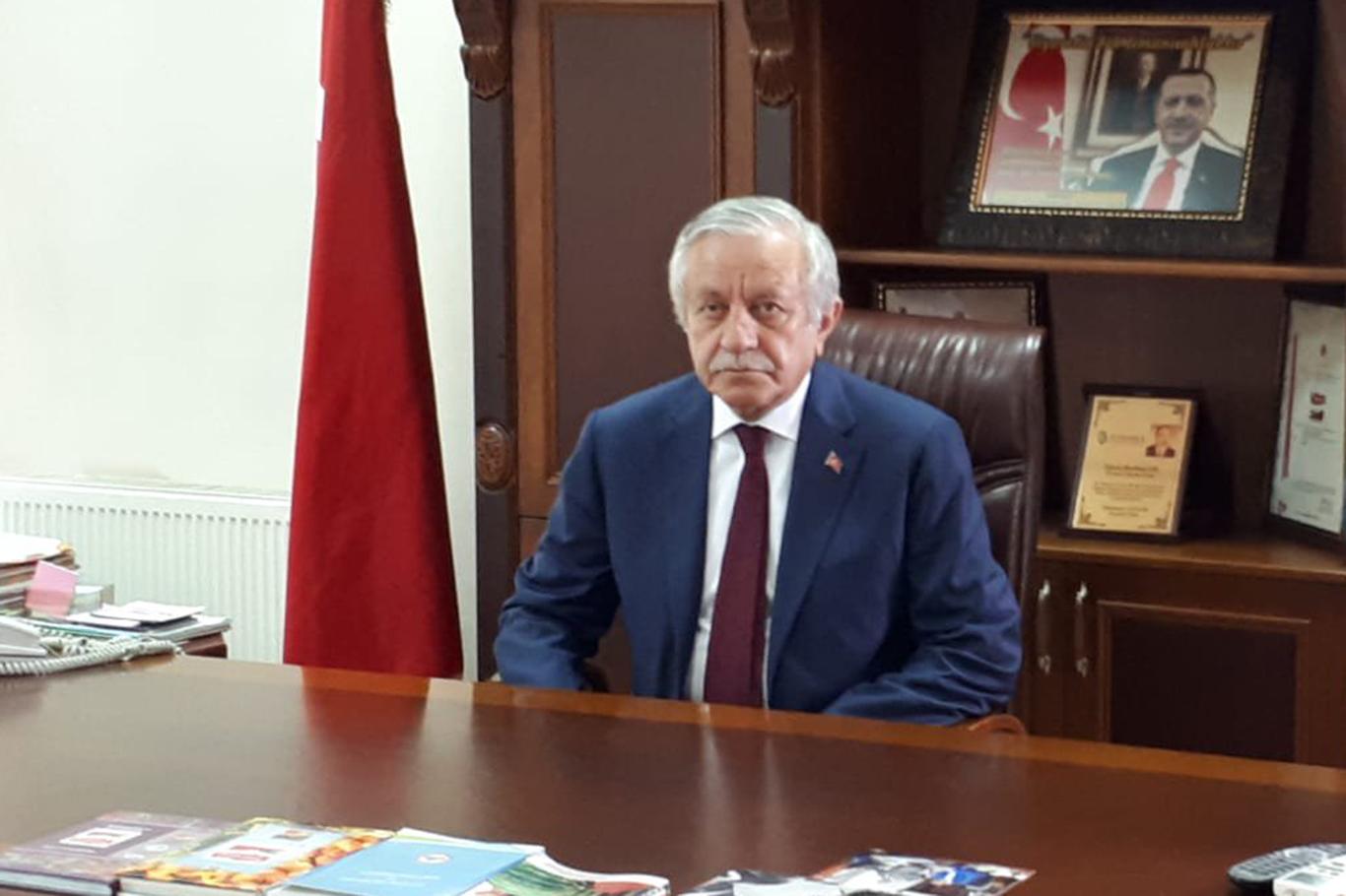 MHP'li Celal Adan geçici Meclis Başkanı oldu MHP'li Celal Adan geçici Meclis Başkanı oldu